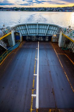 Horten, Norveç - 01 Ağustos 2023: Bir otomobil feribotunun içi boş.