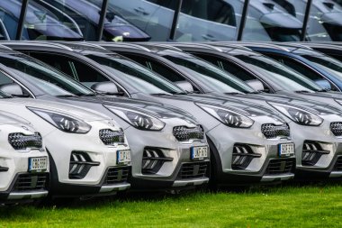 Göteborg, İsveç - 14 Ekim 2023: Kia otomobillerinin önü.