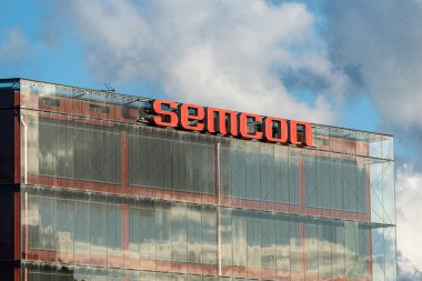 Göteborg, İsveç - 24 Ağustos 2020: Bir ofis binasının semkon logosu.