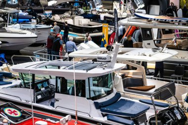 Göteborg, İsveç - 11 Şubat 2024: Tekneler Göteborg Boat Show 'da sergileniyor.