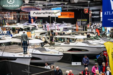 Göteborg, İsveç - 11 Şubat 2024: Tekneler Göteborg Boat Show 'da sergileniyor.