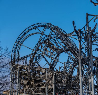 Göteborg, İsveç - 24 Şubat 2024: Yangından sonra Liseberg Oceana su parkının kalıntıları.