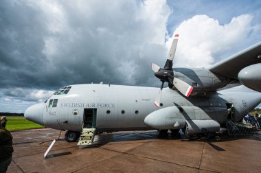 Göteborg, İsveç - 29 Ağustos 2010: Lockheed Martin C-130 Herkül İsveç Hava Kuvvetleri tarafından işletilmektedir..