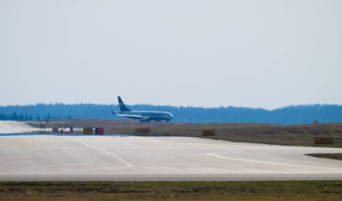 Landvetter, İsveç - 01 Nisan 2024: Ryanair Boeing 737-8AS G-RUKG Landvetter Got.