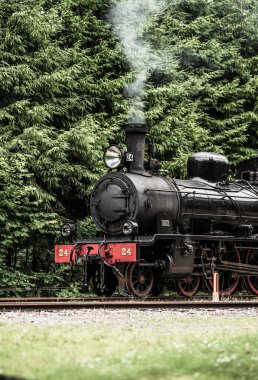 Antika müze buharlı lokomotifi bir sonraki yolculuk için hazır..