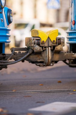 Eski bir tramvay setinin Scharfenberg bağlantısı.