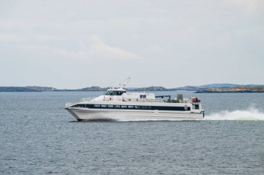 Kungalv, İsveç - 21 Mart 2024: Penta 40 katamaran Volvo Penta test gemilerinden biridir.