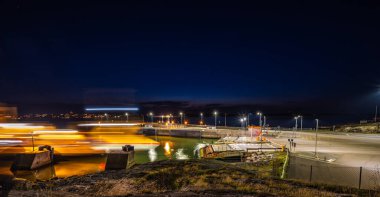 Feribot feribot terminalinden ayrılıyor..