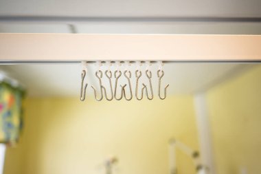 Hastanede perdeleme klipsleri