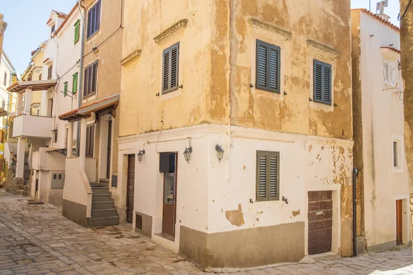 stock image Old street in in historic coastal town of Baska on Krk island in Croatia