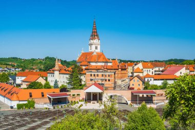 Hırvatistan 'ın Marija Bistrica kentindeki Kutsal Bakire Meryem Kilisesi, popüler katolik sığınağı