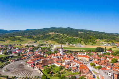 Hırvatistan 'ın Marija Bistrica kentindeki Kutsal Bakire Meryem Kilisesi, popüler katolik sığınağı