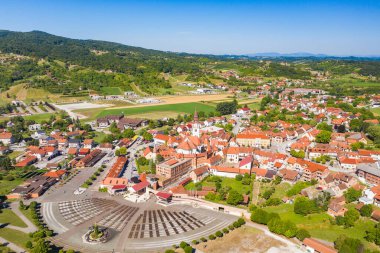 Hırvatistan 'ın Marija Bistrica kentindeki Kutsal Bakire Meryem Kilisesi, popüler katolik sığınağı