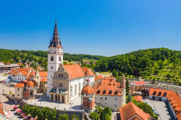 Hırvatistan 'ın Marija Bistrica kentindeki Kutsal Bakire Meryem Kilisesi, popüler katolik sığınağı