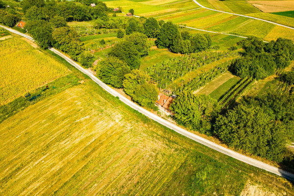 Деревня Обреске Клети в Калнике, Пригорье, Хорватия, удивительный сельский пейзаж 