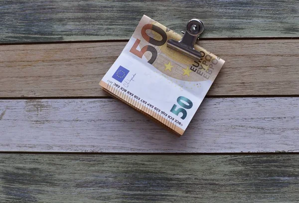 Euro Una Molletta Una Tavola Legno — Foto Stock