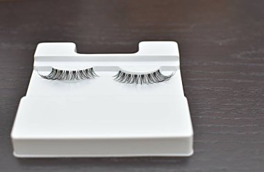 false eyelashes black on white display