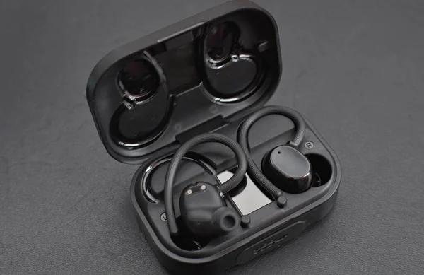 Wireless Sports Headphones Black Background —  Fotos de Stock