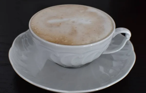 Cappuccino Porzellanbecher Auf Untertasse — Stockfoto