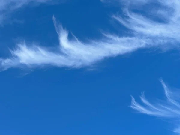 Cielo Blu Con Belle Nuvole Bianche — Foto Stock