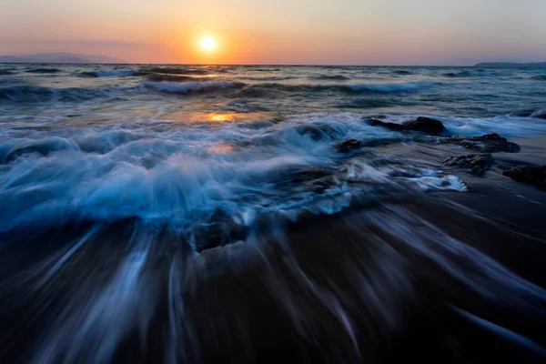 日没の長い露出技術で撮影した海底 — ストック写真