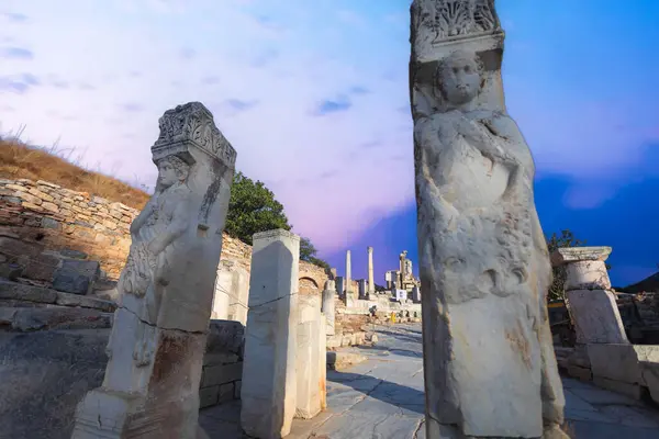 Muinainen Efesolainen Kaupunki Zmir Seluk Yksi Turkin Muinaisista Kaupungeista Joka — kuvapankkivalokuva