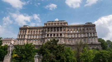 Budapeşte, Macaristan - 2023 05 19: Budapeşte, Macaristan 'daki Buda Kalesi