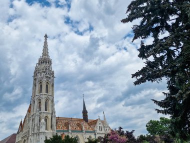 Szent Matays Kilisesi (Matays templom) Budapeşte 'deki Balıkçı Kalesi' nde. Macaristan 'ın ana kiliselerinden biri..