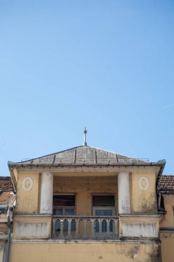 SAMOBOR, CROATIA-22 Mayıs 2022: Kuzey Hırvatistan 'ın Samobor kentinin mimarisine bakış