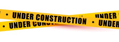 İnşaat sarı uyarı bandı güvenlik şeridi altında. Güvenlik bölgesi için uyarı bariyeri şeridi, kapalı alan, web sitesi sayfası, yol çalışması, site bakımı, yeniden dizayn. Vektör illüstrasyonu