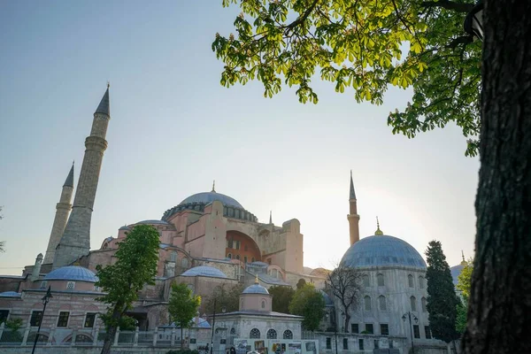 हागिया सोफिया मस्जिद, इस्तांबुल, तुर्की, पूर्ण दृश्य रॉयल्टी फ़्री स्टॉक फ़ोटो
