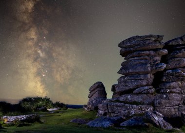 Samanyolu Combestone Tor, Dartmoor Ulusal Parkı, Devon, İngiltere