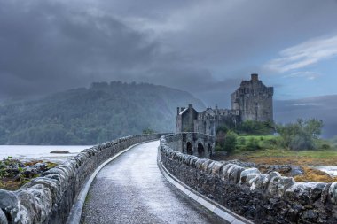 Eilean Donan Kalesi, Dornie, Yerel Kyle, İskoçya