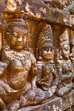 Angkor Thom, Siem Reap, Kamboçya, cüzzamlı kral terasında rahatlama, antik Angkor Thom şehrinin bir parçası.