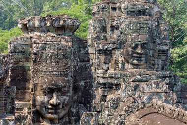 Bayon Tapınağı, Angkor, Siem Reap, Kamboçya, Bayon 'daki dev başkanlar, Angkor kompleksinin içindeki tapınaklardan biri.