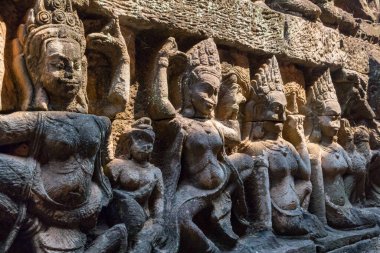 Angkor Thom, Siem Reap, Kamboçya, cüzzamlı kral terasında rahatlama, antik Angkor Thom şehrinin bir parçası.