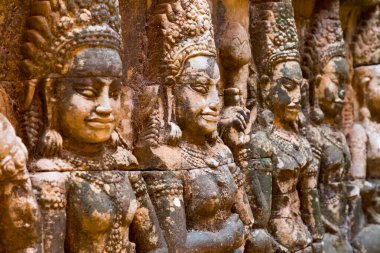 Angkor Thom, Siem Reap, Kamboçya, cüzzamlı kral terasında rahatlama, antik Angkor Thom şehrinin bir parçası.