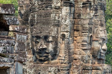 Bayon Tapınağı, Angkor, Siem Reap, Kamboçya, Bayon 'daki dev başkanlar, Angkor kompleksinin içindeki tapınaklardan biri.