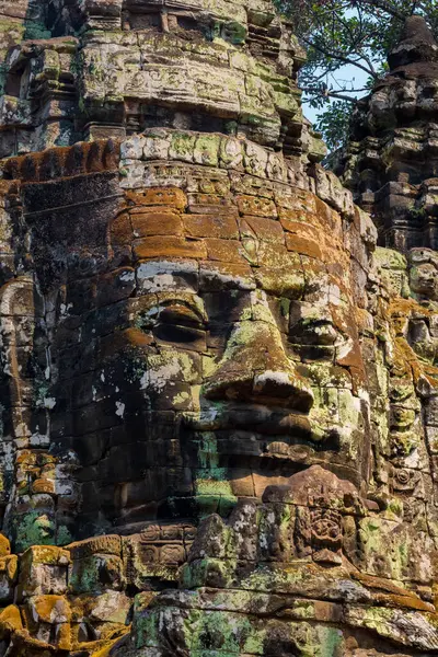 Angkor Thom, Siem Reap, Kamboçya, Antik Angkor Thom şehrine açılan kapılardan biri.