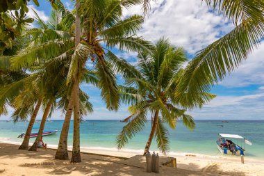 Panglao Adası, Bohol, Filipinler - 20 Nisan 2018 Panglao Adası 'ndaki Alona Sahili.