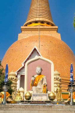 Tayland 'daki eski Buda tapınağı, Krabi.