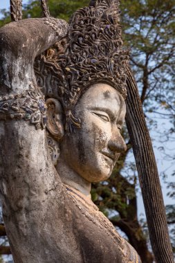 Buda Parkı 'ndaki taş heykel, Xieng Khuan olarak da bilinir, 1958' de Luang Pu Bunleua Sulilat tarafından inşa edildi, bir Budist keşiş..