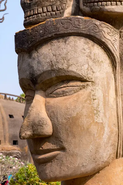 Buda Parkı 'ndaki taş heykel, Xieng Khuan olarak da bilinir, 1958' de Luang Pu Bunleua Sulilat tarafından inşa edildi, bir Budist keşiş..