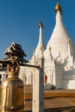 Mae Hong Son, Tayland - 20 Ocak 2007: Wat Phrai Doi Kung Moo.