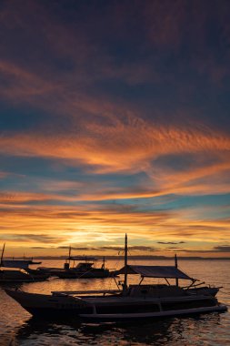 Esperanza Sahili, Camotes Adası, Filipinler üzerinde güzel gün batımı gökyüzü