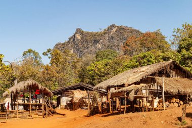 Chiang Mai, Tayland - 19 Ocak 2007: Chiang Mai vilayetindeki Risu Hill kabilesindeki bir köyde olay.