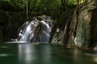 Gunhuban Şelalesi Filipinler 'in güney Leyte şehrinin kırsal kesiminde bir şelaledir.