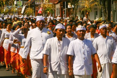 Geleneksel Kecak Açık havada, Bali, Endonezya 'da Büyük Bali Halkı Grubu 