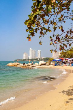 Pattaya, Tayland - 30 Kasım 2007: Pattaya, Tayland 'da Wong Amat Plajı' nın güzel manzarası