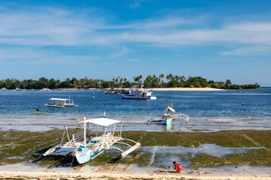 Visayan Sahili, Camotes, Filipinler 'de Tekneler Şafağı Bekliyor